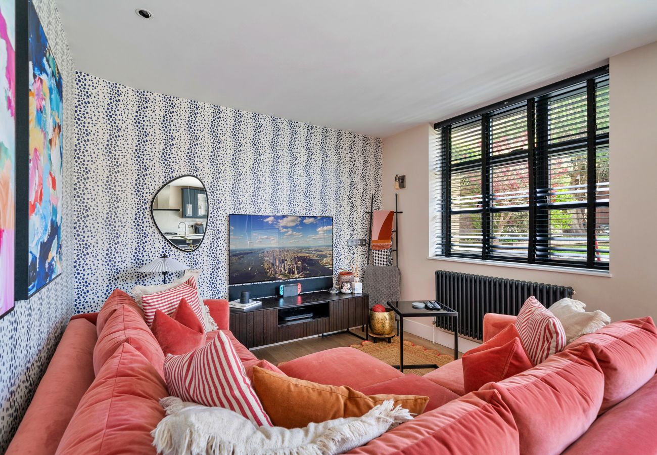 House in London - The Secret Garden