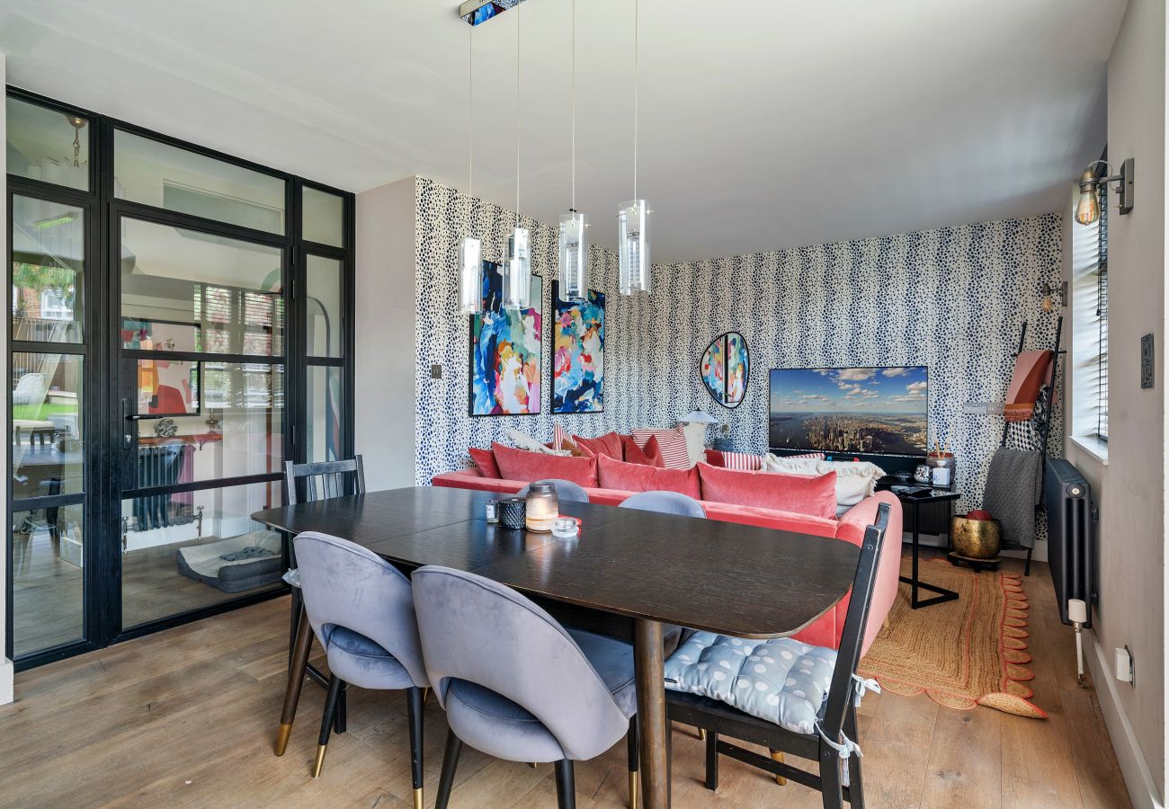 House in London - The Secret Garden