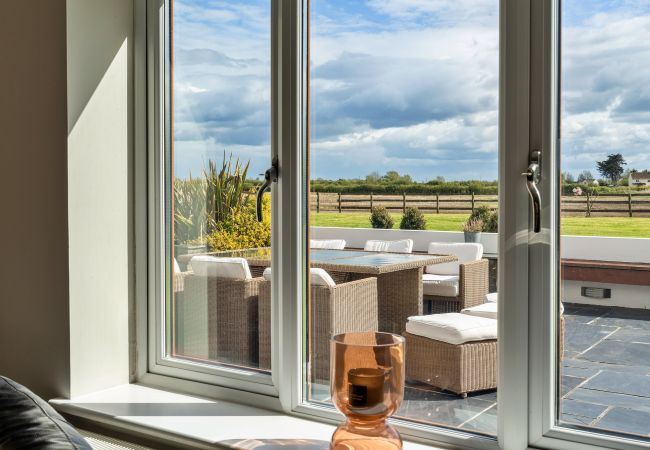 House in Weston-Super-Mare - Stone Bow Farmhouse House in Weston-Super-Mare - Stone Bow Farmhouse