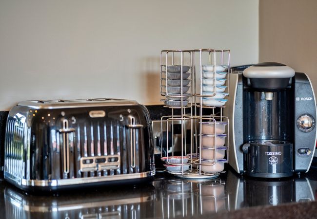 House in Weston-Super-Mare - Stone Bow Farmhouse House in Weston-Super-Mare - Stone Bow Farmhouse