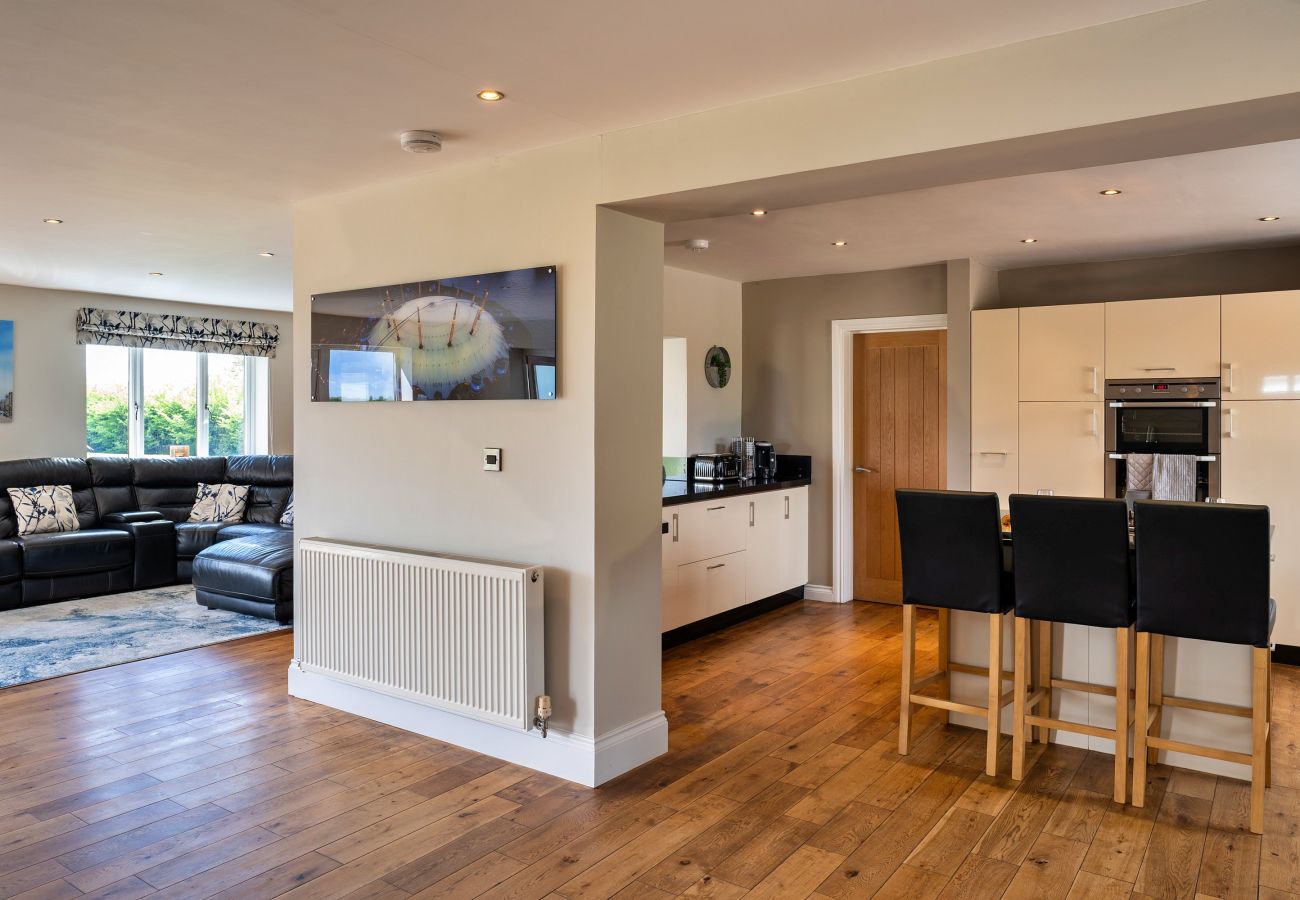 House in Weston-Super-Mare - Stone Bow Farmhouse