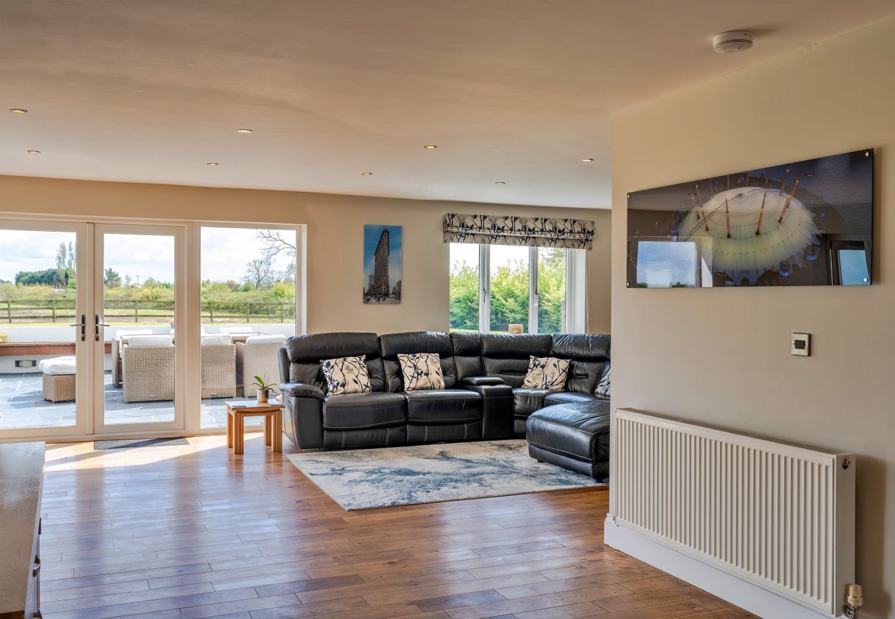 House in Weston-Super-Mare - Stone Bow Farmhouse