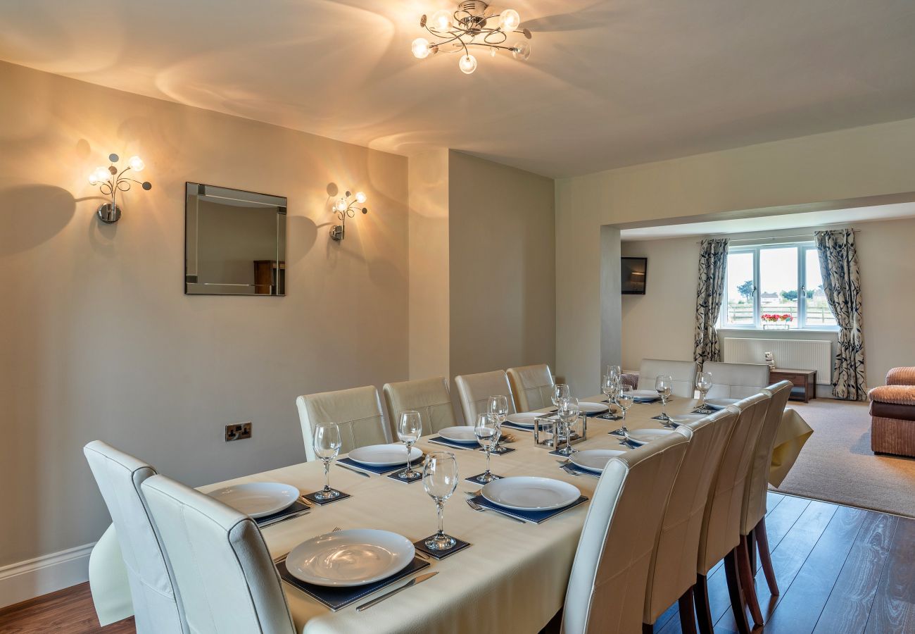 House in Weston-Super-Mare - Stone Bow Farmhouse