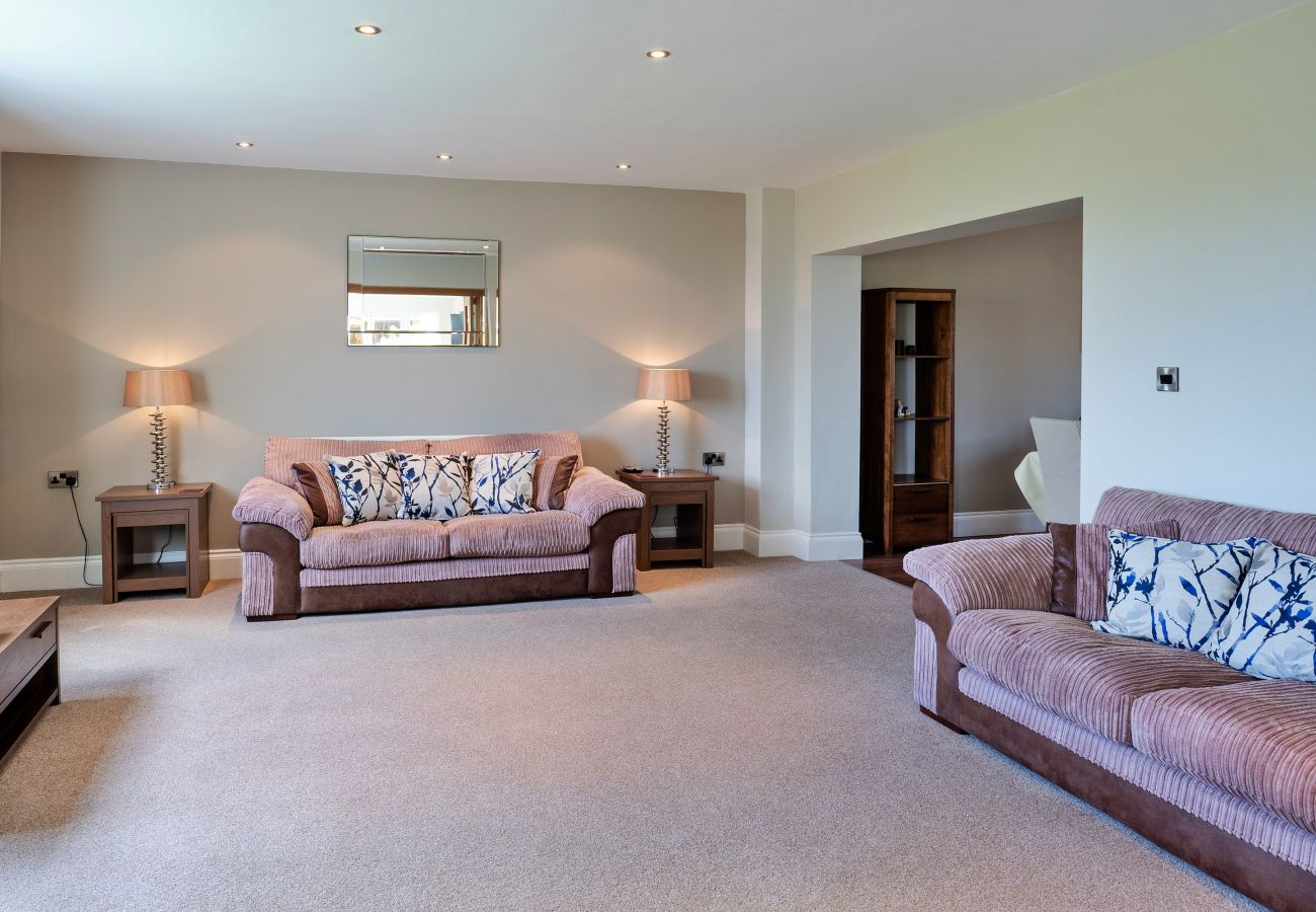 House in Weston-Super-Mare - Stone Bow Farmhouse