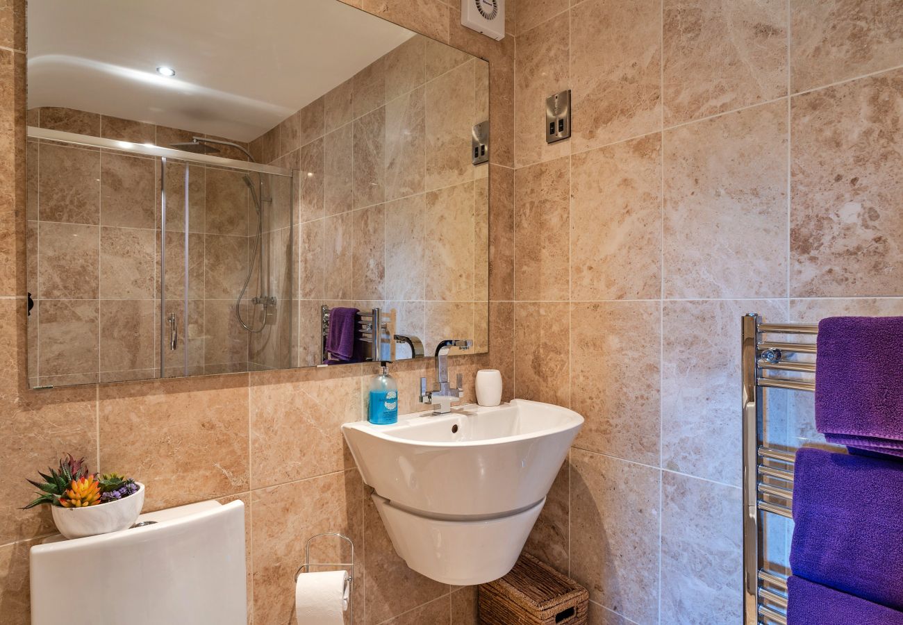 House in Weston-Super-Mare - Stone Bow Farmhouse