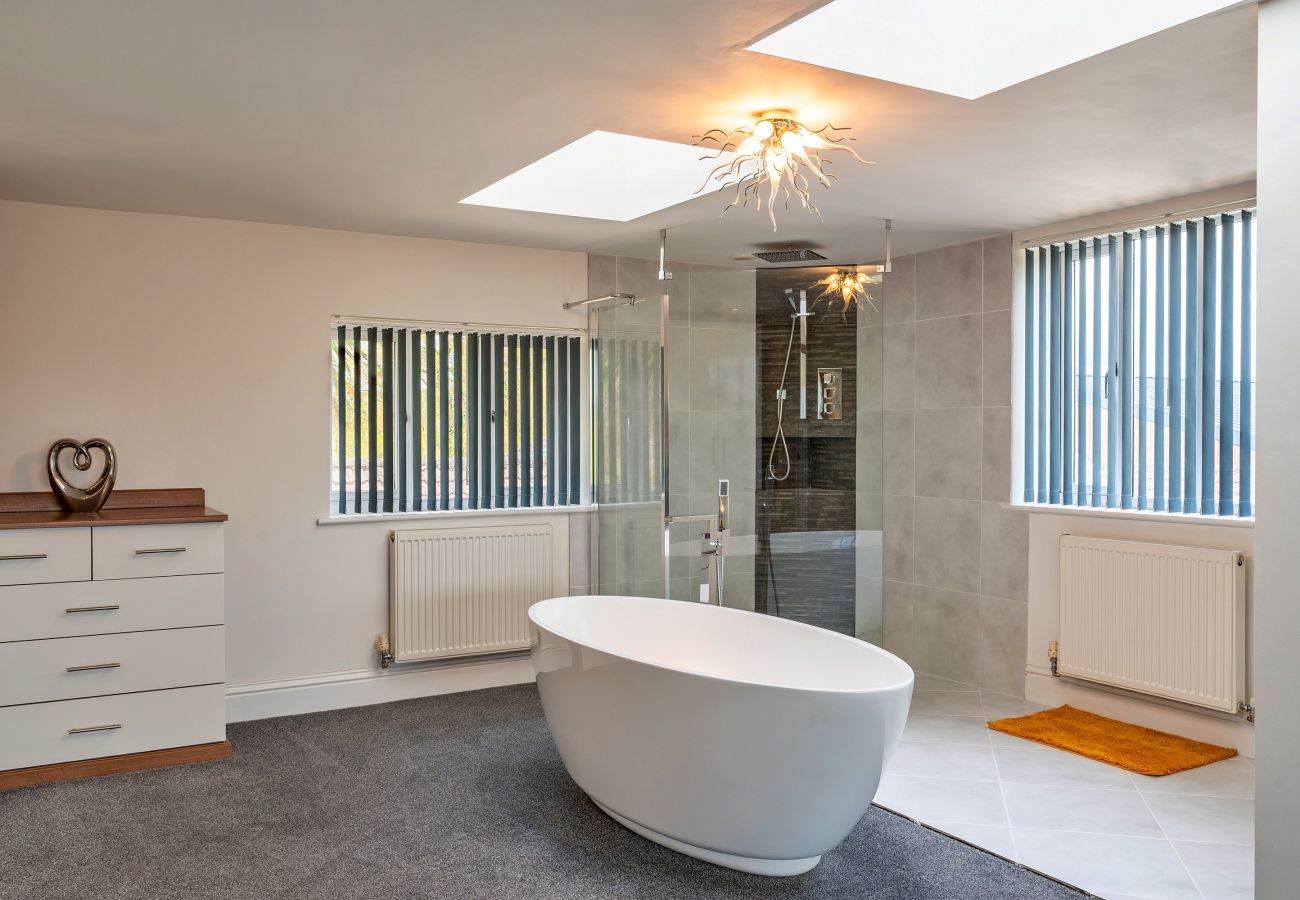 House in Weston-Super-Mare - Stone Bow Farmhouse