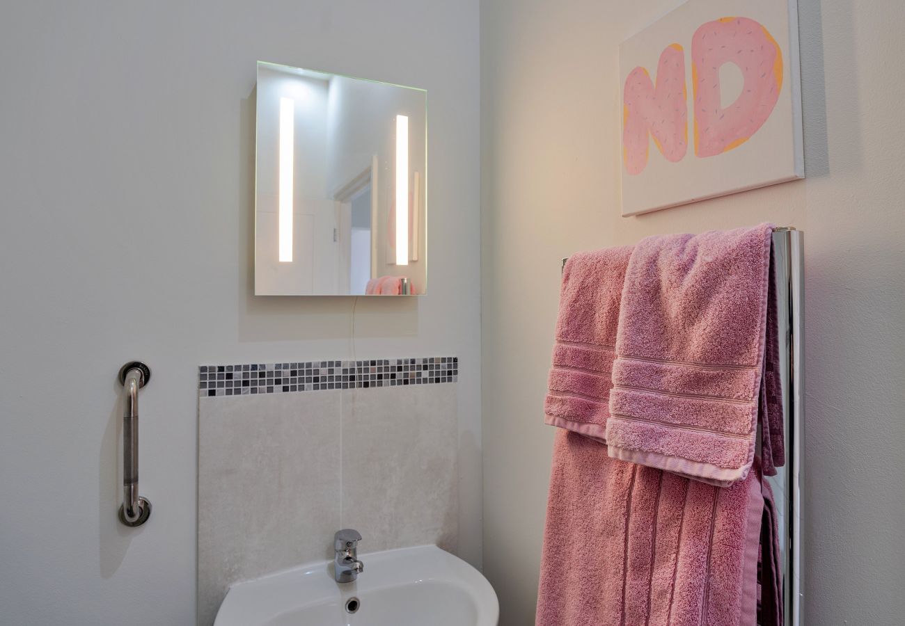 House in Weston-Super-Mare - Stone Bow Farmhouse