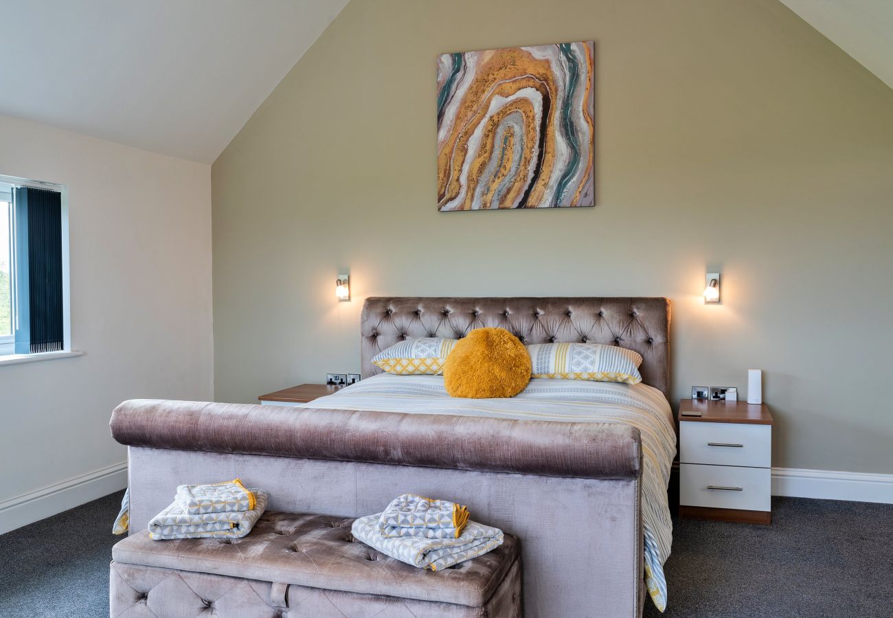 House in Weston-Super-Mare - Stone Bow Farmhouse