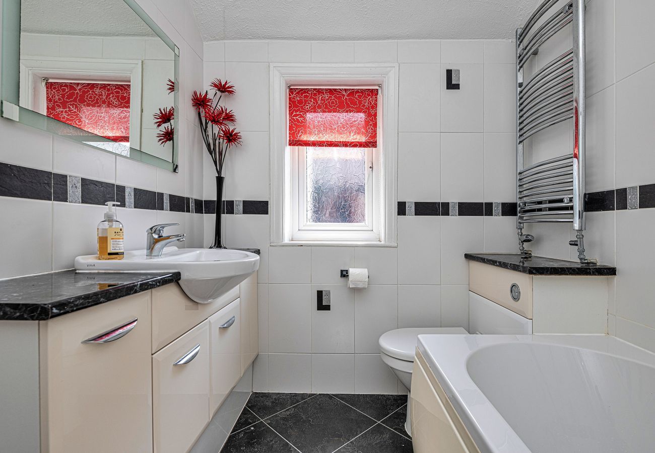 House in Rhos on Sea - Penrhyn Avenue