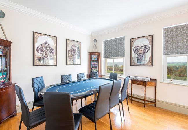 House in Llangunnor - Ty Penbryn House in Llangunnor - Ty Penbryn