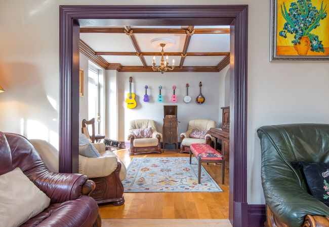 House in Llangunnor - Ty Penbryn House in Llangunnor - Ty Penbryn