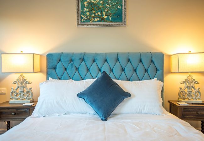 House in Llangunnor - Ty Penbryn House in Llangunnor - Ty Penbryn