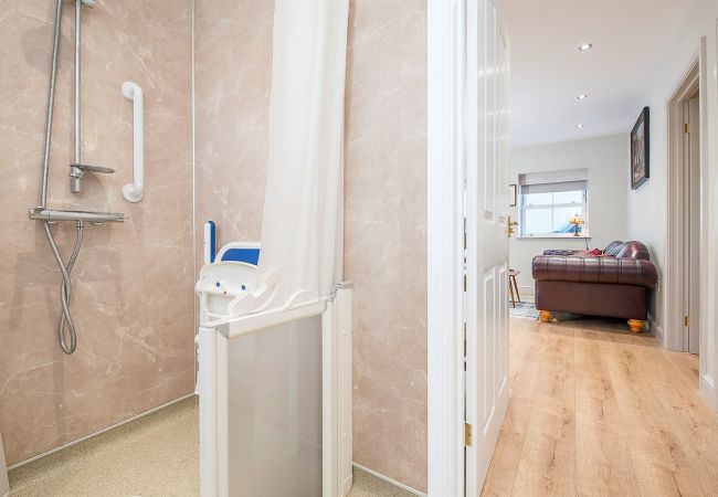 House in Llangunnor - Ty Penbryn House in Llangunnor - Ty Penbryn