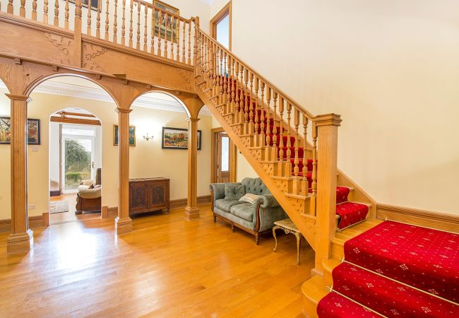 House in Llangunnor - Ty Penbryn House in Llangunnor - Ty Penbryn