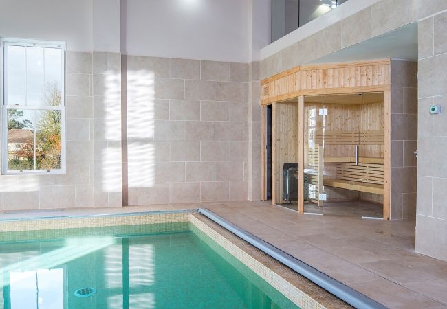 House in Llangunnor - Ty Penbryn House in Llangunnor - Ty Penbryn