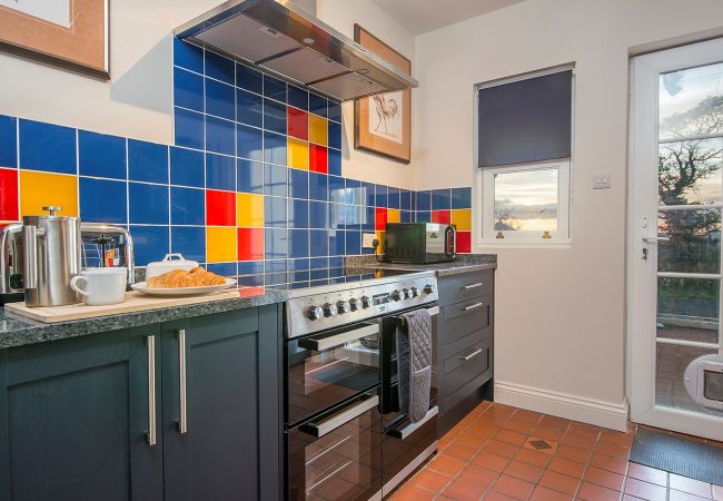 House in Llangunnor - Ty Penbryn House in Llangunnor - Ty Penbryn