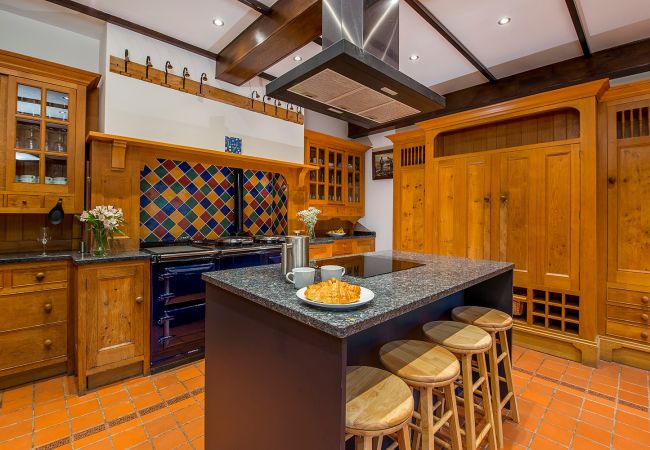 House in Llangunnor - Ty Penbryn House in Llangunnor - Ty Penbryn