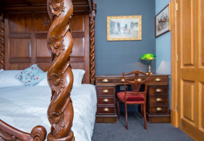 House in Llangunnor - Ty Penbryn House in Llangunnor - Ty Penbryn