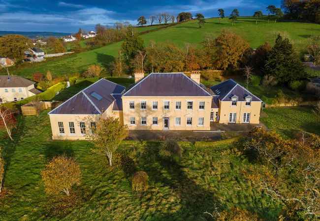 House in Llangunnor - Ty Penbryn House in Llangunnor - Ty Penbryn