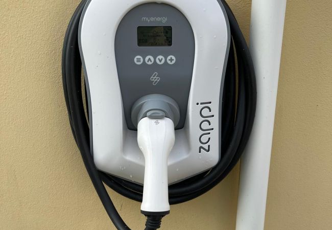 House in Llangunnor - Ty Penbryn House in Llangunnor - Ty Penbryn