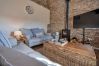 Cottage in Buxton - End Barn at Blackclough Farm Cottage in Buxton - End Barn at Blackclough Farm