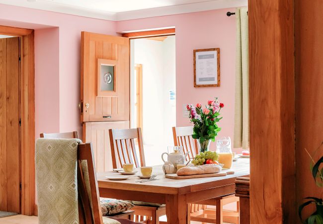 Cottage in Rhydyfelin - The Welsh Farmhouse Cottage in Rhydyfelin - The Welsh Farmhouse