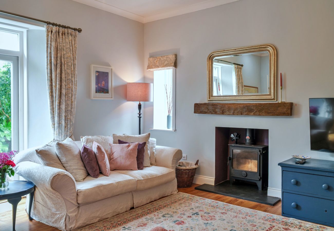 Cottage in Kingsand - Hillside House
