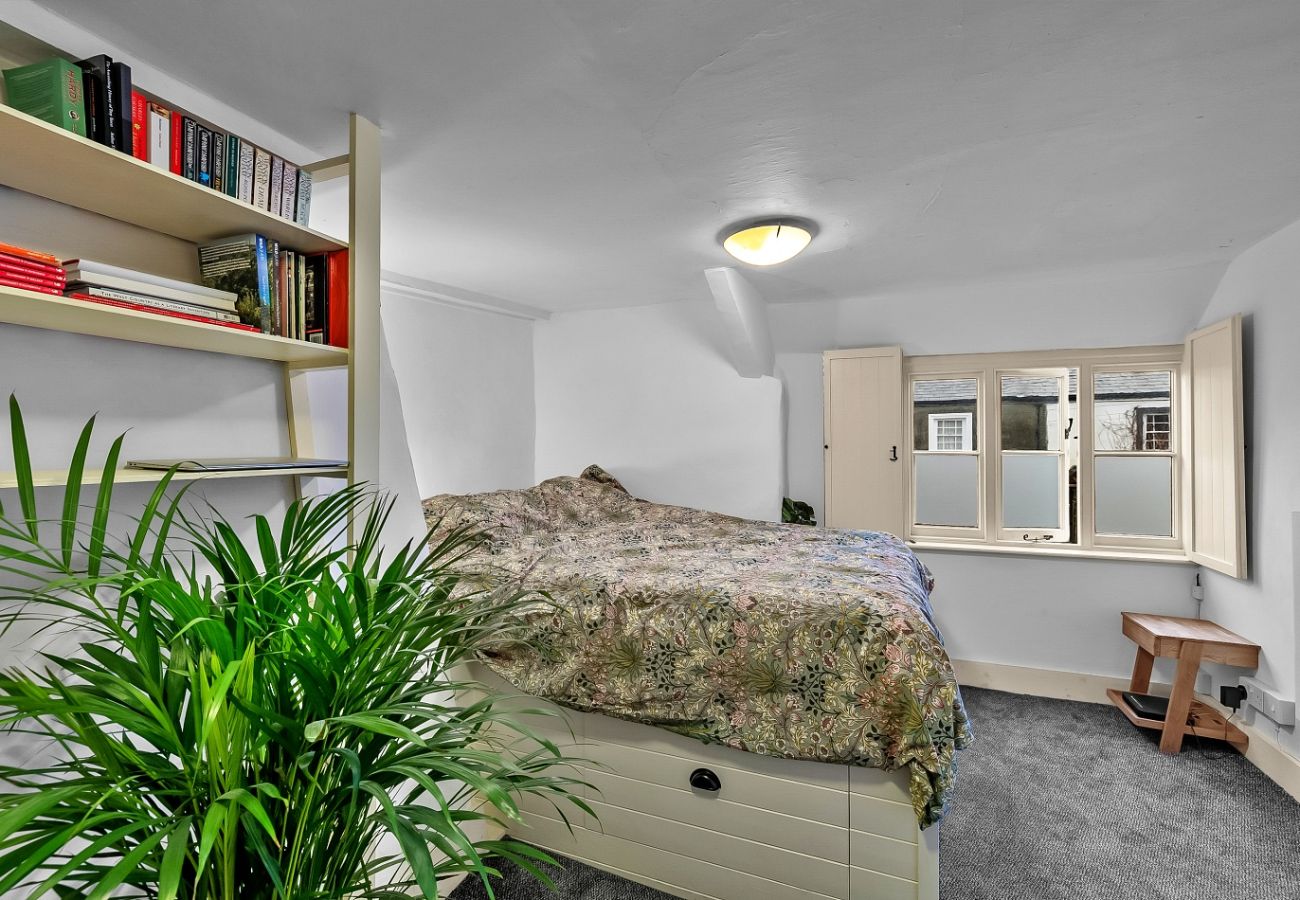 Cottage in Launceston - Bre Stefan