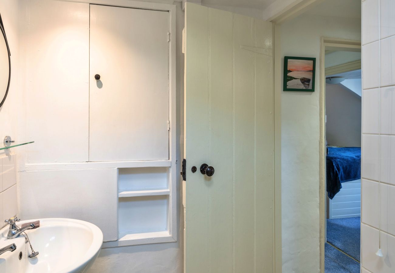 Cottage in Launceston - Bre Stefan