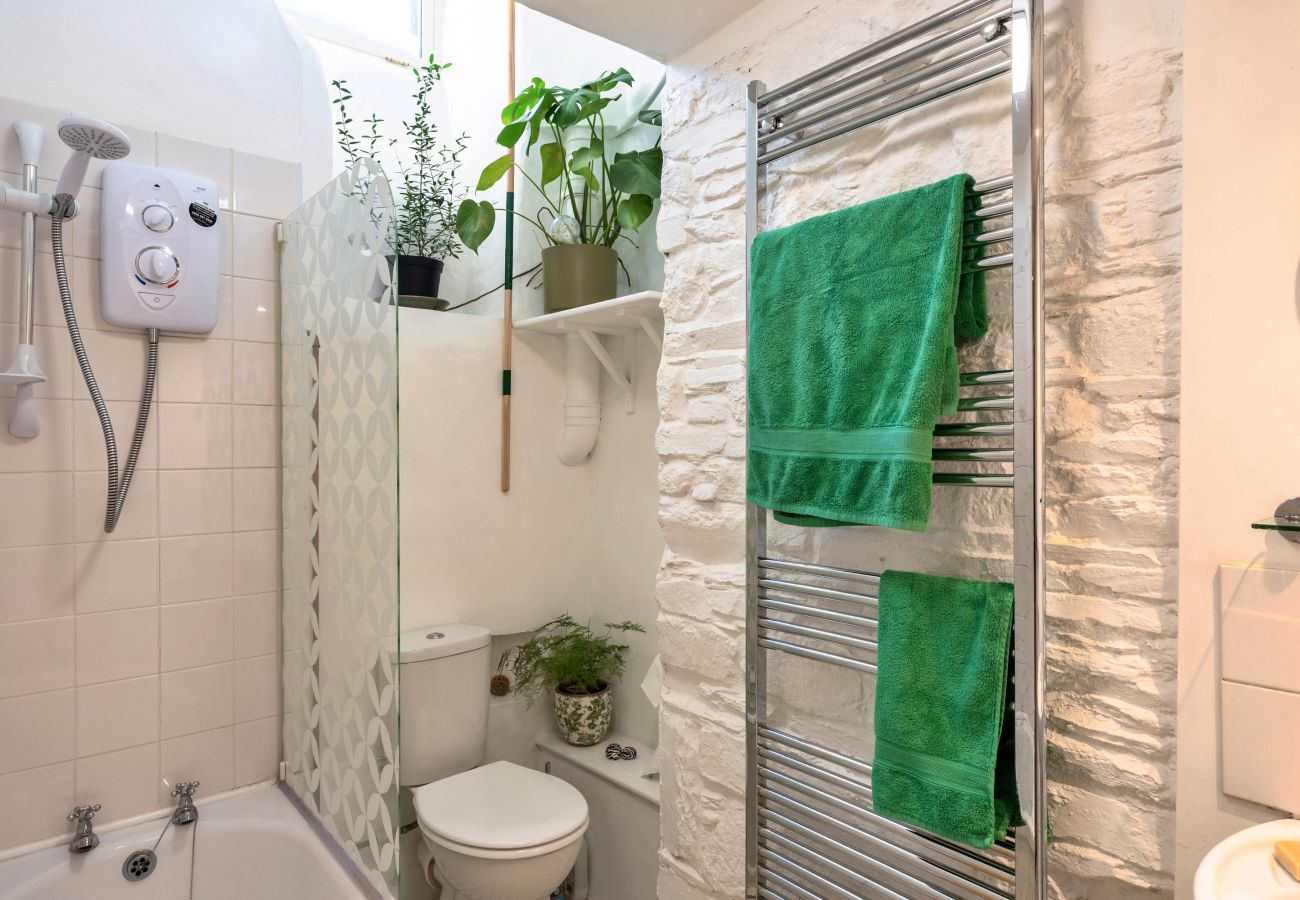 Cottage in Launceston - Bre Stefan