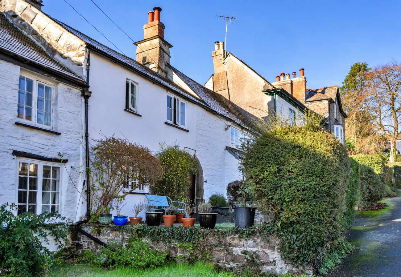 Cottage in Launceston - Bre Stefan