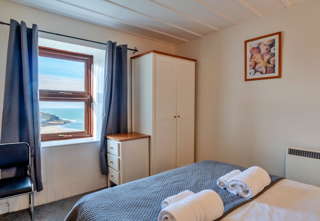 Cottage in Sennen - Longships