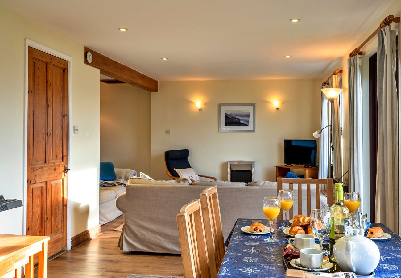 Cottage in Sennen - Wolf Rock