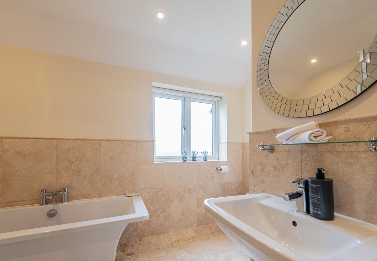 Country house in Holywell - Groes Faen Bach Farmhouse