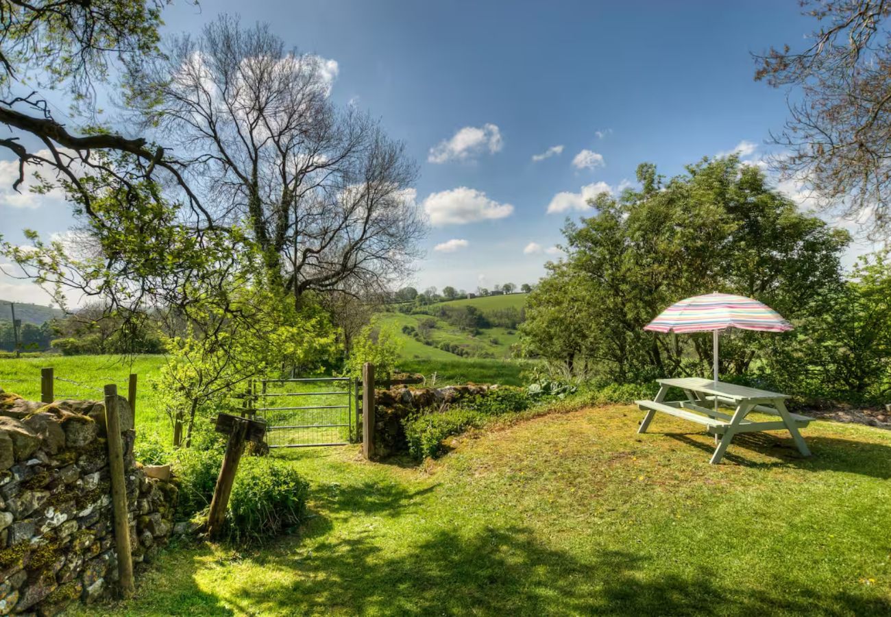 House in Buxton - Town End Barn