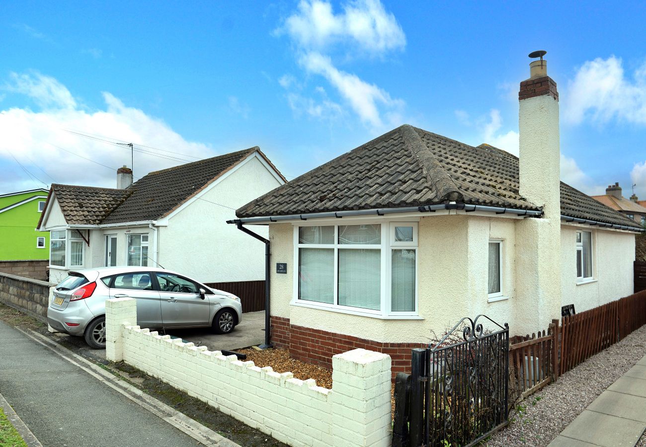 Cottage in Kinmel Bay - Llys Llewellyn