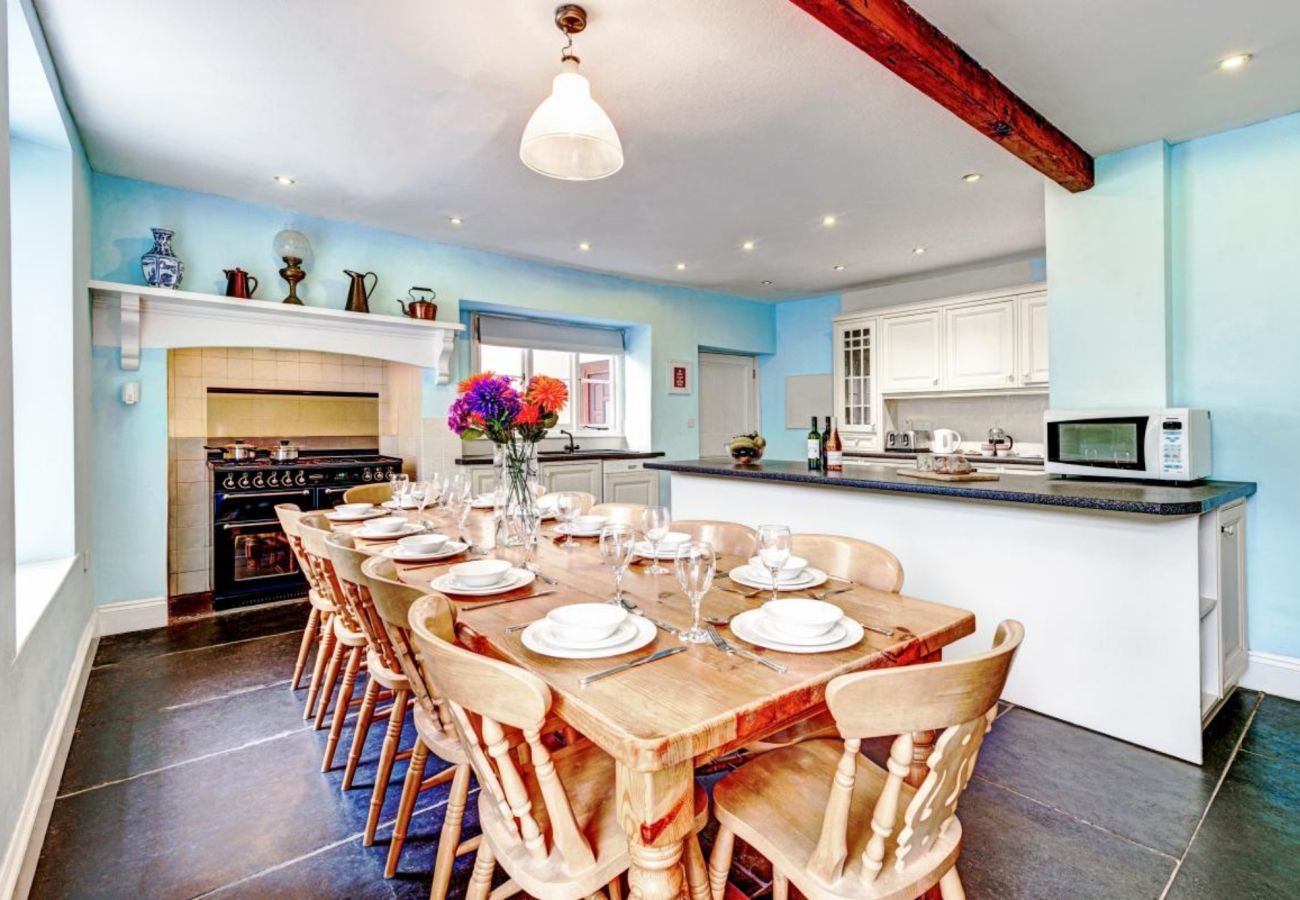 House in Slapton - Buckland House