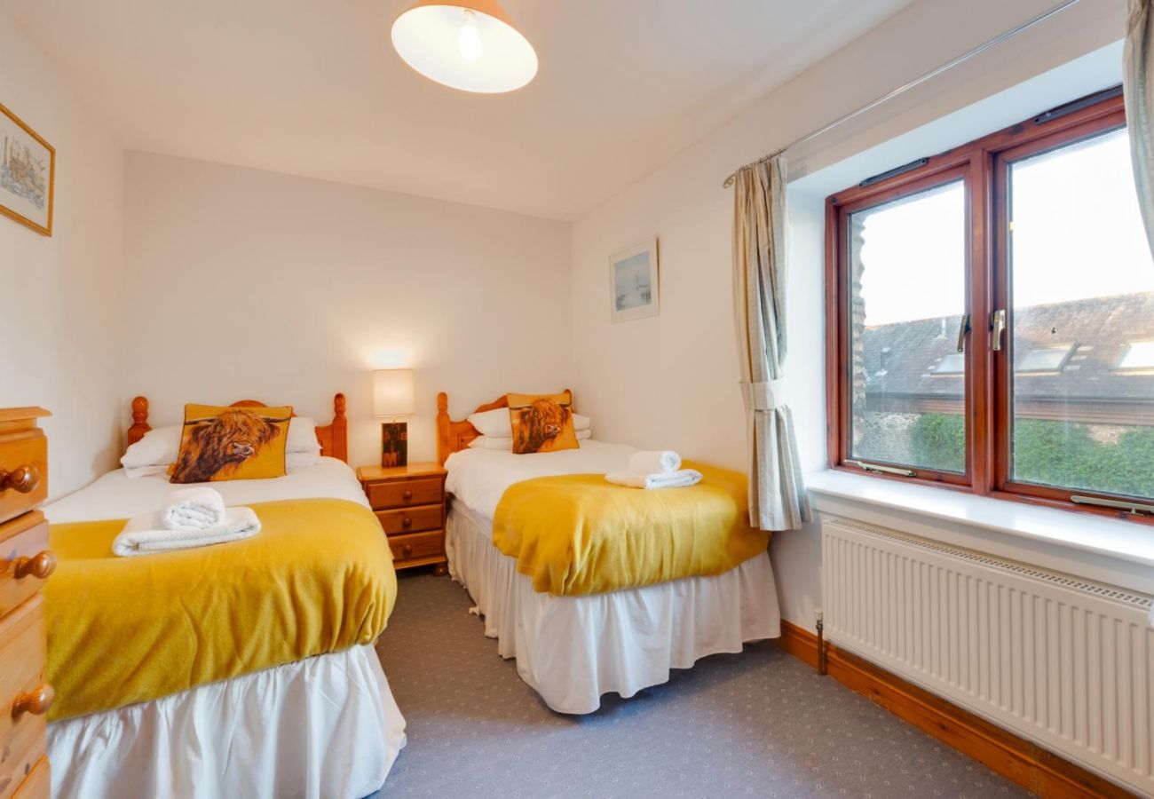 Cottage in Slapton - Cherry at Buckland Court