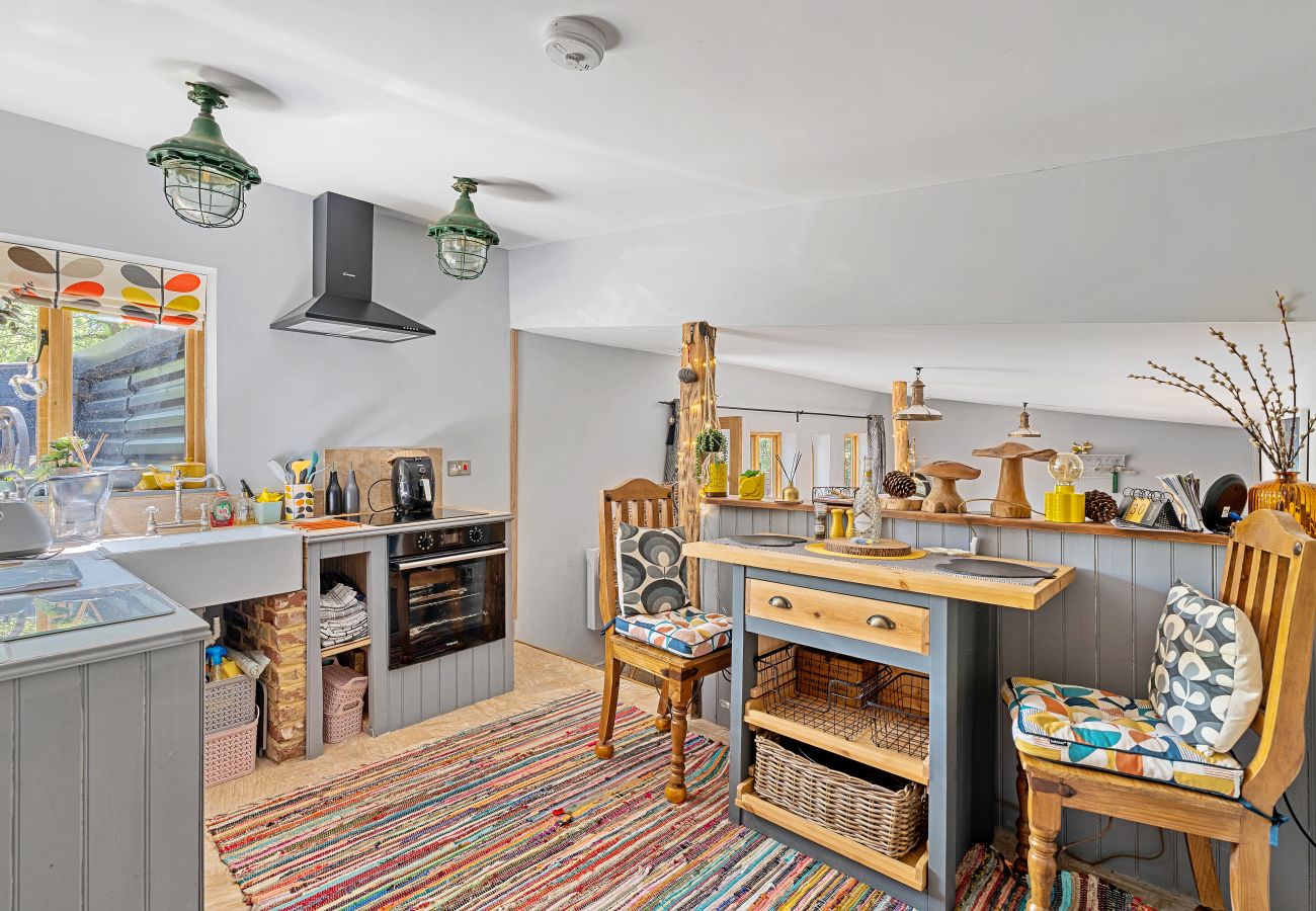 Cabin in Romsey - Hilltop Stable