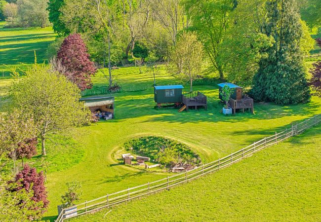 Villa in Romsey - Shepherd's Hut at Hilltop Farm