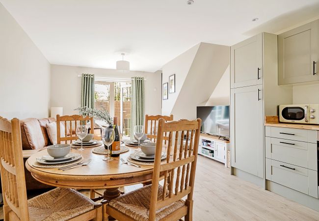  in Bourton-on-the-Water - No. 8 Meadow Retreat