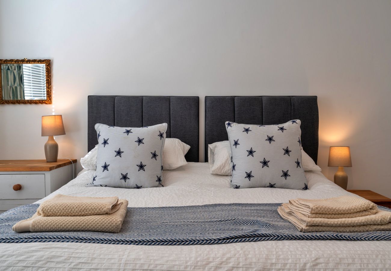 Apartment in Sidmouth - Centre View