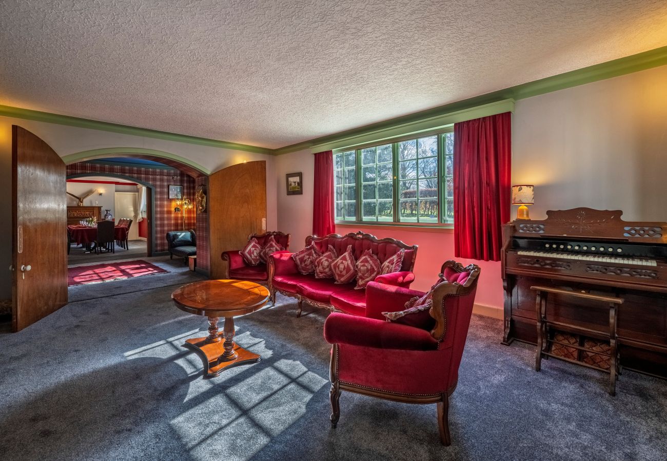 House in Cornhill - White House Retreat