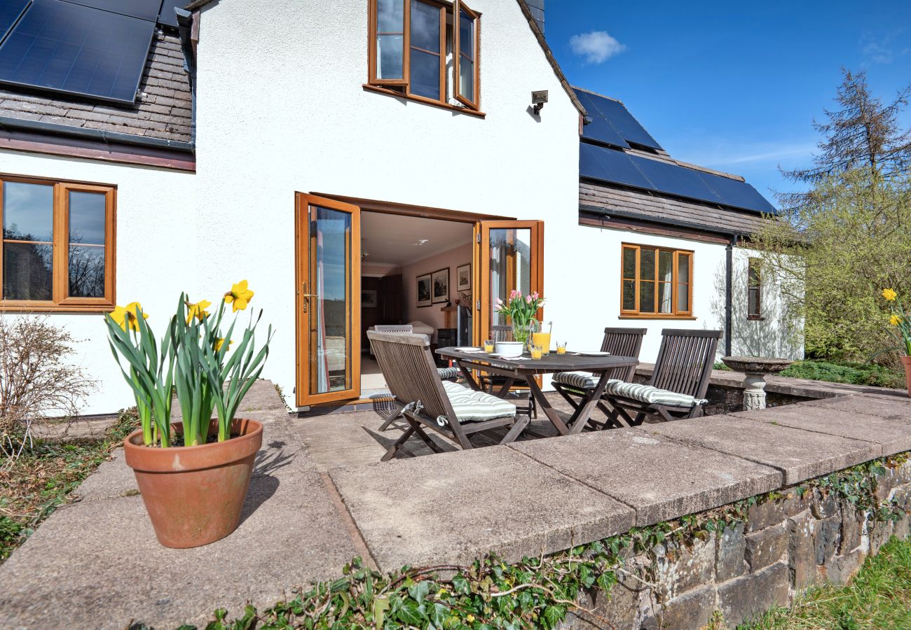 House in Llanidloes - Cwmfron House
