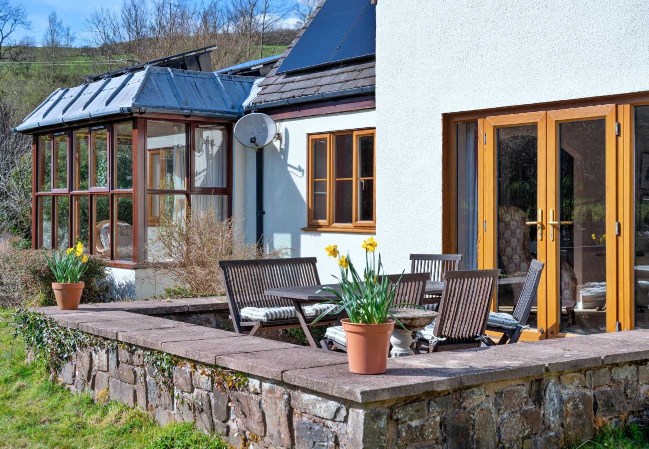 House in Llanidloes - Cwmfron House