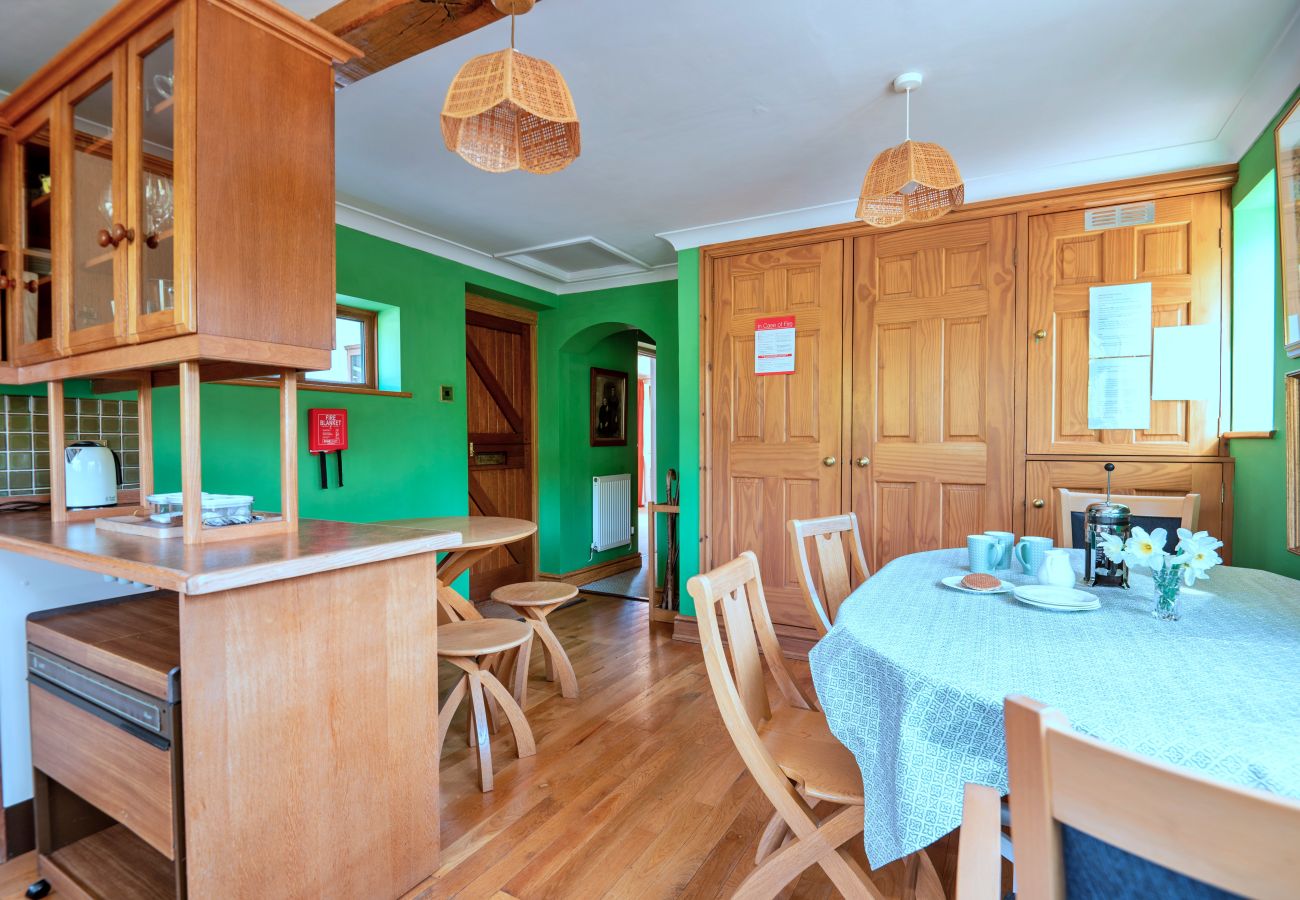 House in Llanidloes - Cwmfron House