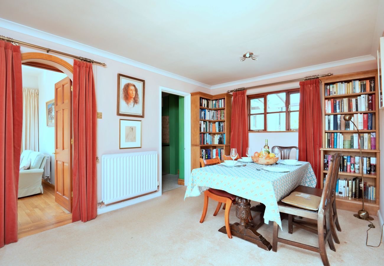 House in Llanidloes - Cwmfron House