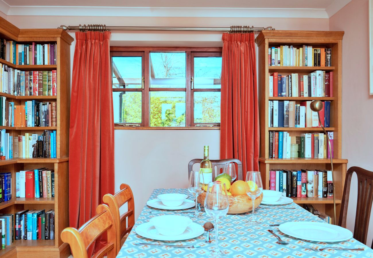House in Llanidloes - Cwmfron House