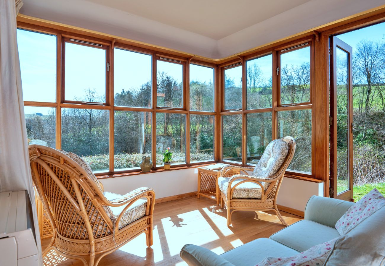 House in Llanidloes - Cwmfron House