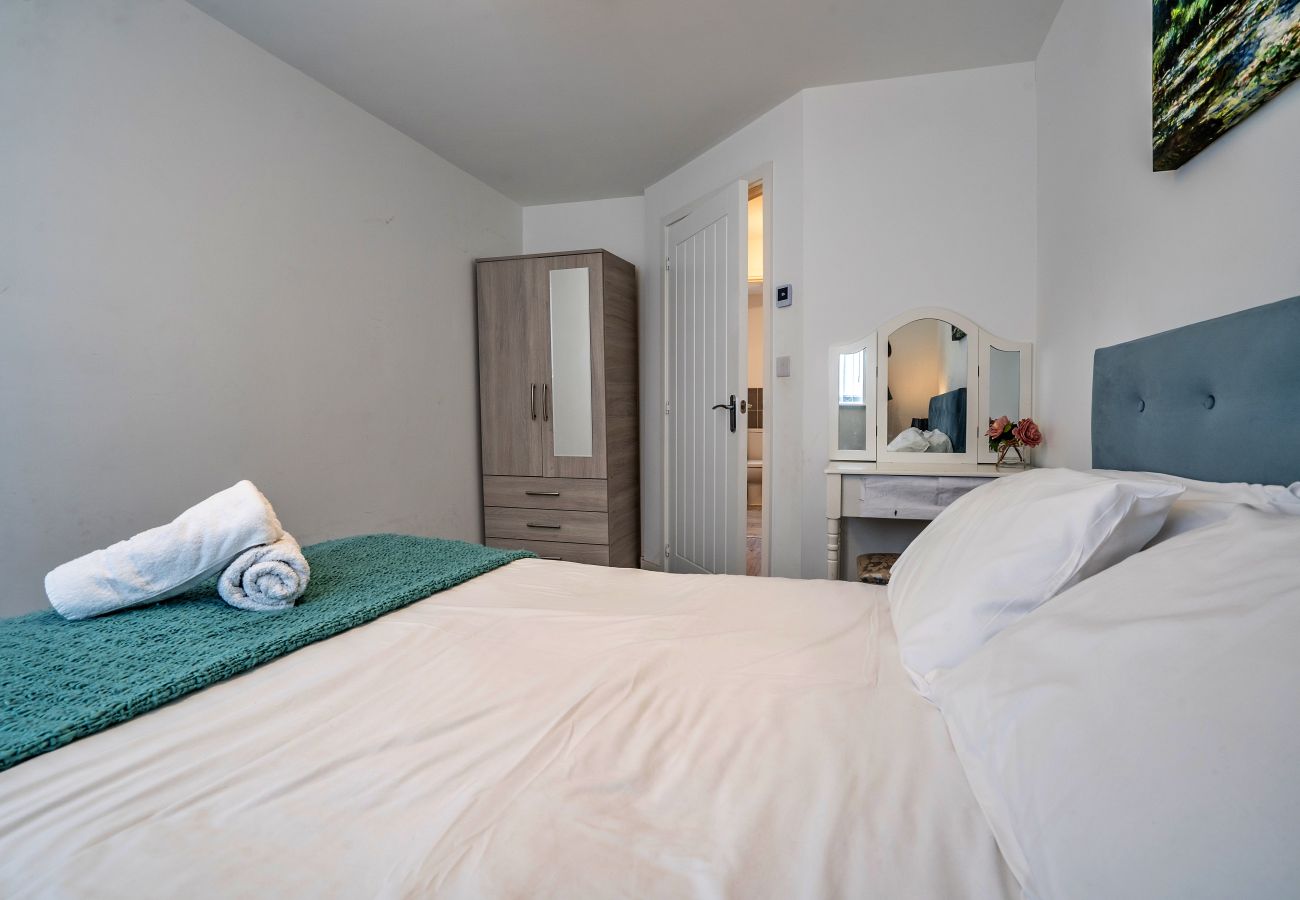 Apartment in Birmingham - Aldridge Square
